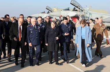 Birleşik Krallık'a Ait İki Adet Eurofighter Typhoon Uçağı Mürted Hava Meydan Komutanlığına İndi