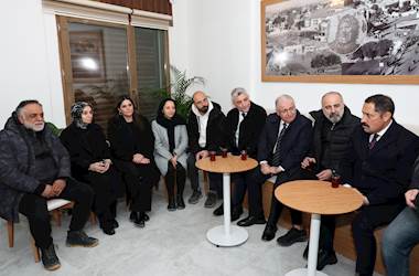 Milli Savunma Bakanı Yaşar Güler, Antakya’da Habib-İ Neccar Camii’ni Ziyaret Ederek Esnafla Bir Araya Geldi