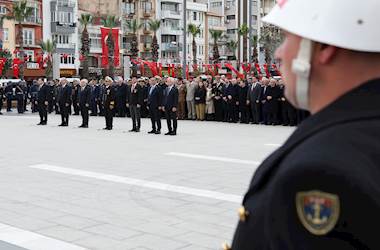 Millî Savunma Bakanı Yaşar Güler, 18 Mart Şehitleri Anma Günü ve Çanakkale Deniz Zaferi’nin Yıl Dönümü Etkinliklerine Katıldı 