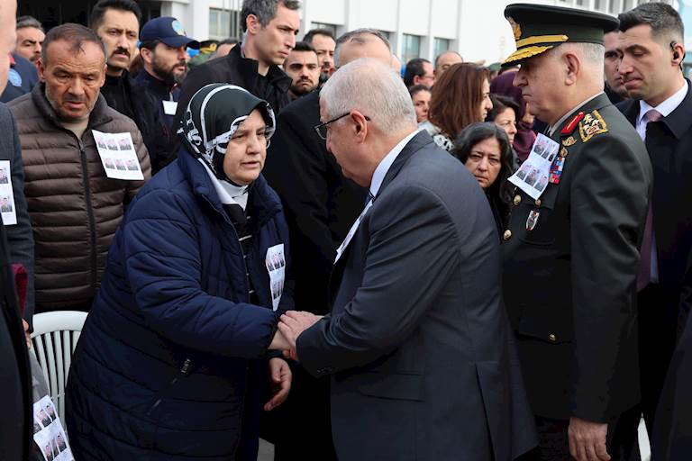 Kahraman Silah Arkadaşlarımız İçin Isparta Süleyman Demirel Havalimanı'nda Tören Düzenlendi