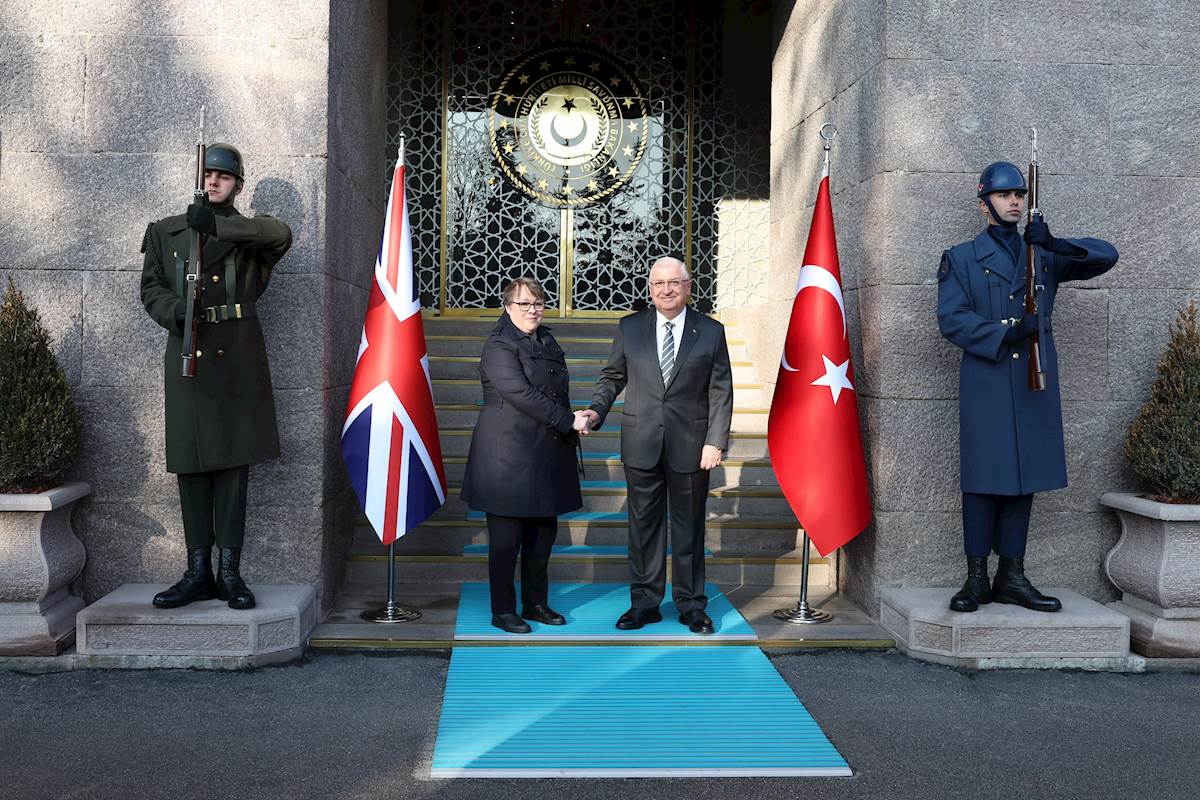 Millî Savunma Bakanı Yaşar Güler, Birleşik Krallık Savunma Tedarik ve Sanayi Devlet Bakanı Maria Eagle ile Bir Araya Geldi