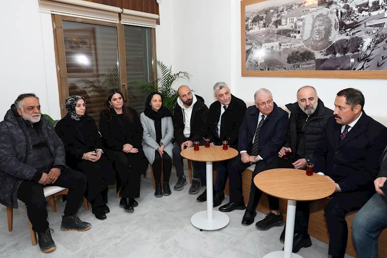 Millî Savunma Bakanı Yaşar Güler, Antakya’da Habib-i Neccar Camii’ni Ziyaret Ederek Esnafla Bir Araya Geldi