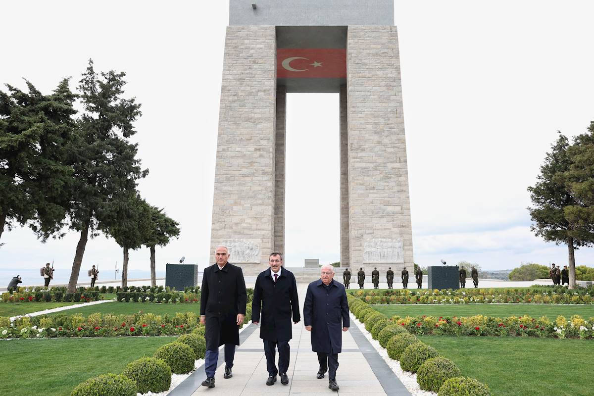 18 Mart Şehitler Günü ve Çanakkale Deniz Zaferi'nin Yıl Dönümü Dolasıyla Gelibolu Yarımadası'ndaki Şehitler Abidesi'nde Törenler Düzenlendi