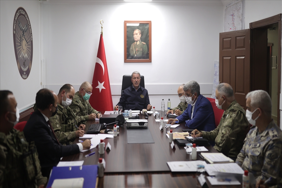 Millî Savunma Bakanı Hulusi Akar: Hudutta Her Zamankinden Çok Daha Yoğun Şekilde Tedbir Alındığını Herkesin Bilmesi Lazım