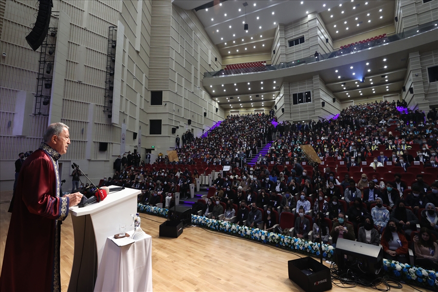 Millî Savunma Bakanı Hulusi Akar’a Erciyes Üniversitesi Tarafından Fahri Doktora Ünvanı Verildi