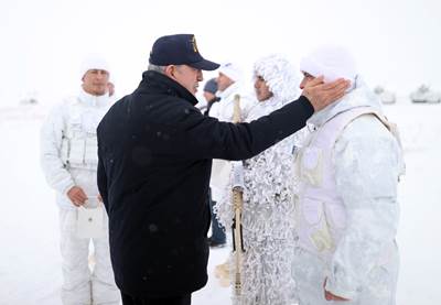 Millî Savunma Bakanı Hulusi Akar, Kış Tatbikatı'nda Konuştu