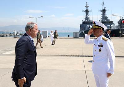  Cumhurbaşkanımız Sn. Erdoğan, Hızırreis Denizaltısı Havuza Çekme ve Selmanreis Denizaltısı İlk Kaynak Töreni'ne Katıldı