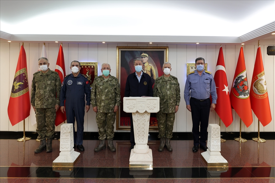 Millî Savunma Bakanı Hulusi Akar: “Terör Örgütü PKK ve YPG Arasında Hiçbir Fark Yok, Kimse Aklımızla Alay Etmesin”