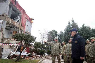 3 Binin Üzerinde Mehmetçik, Deprem Bölgesinde Arama-Kurtarma Çalışmalarına Katılıyor