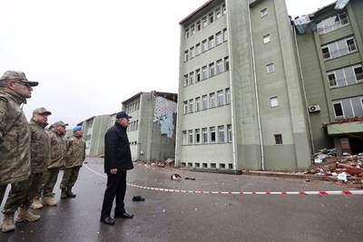 3 Binin Üzerinde Mehmetçik, Deprem Bölgesinde Arama-Kurtarma Çalışmalarına Katılıyor