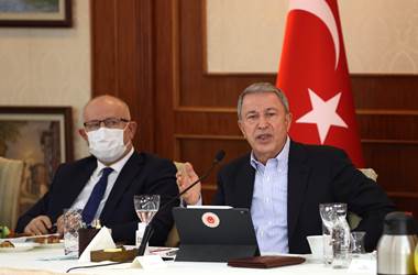 Millî Savunma Bakanı Hulusi Akar, Basın Yayın Kuruluşlarının Ankara Temsilcileri Bir Araya Gelerek Gündeme Dair Açıklamalarda Bulundu